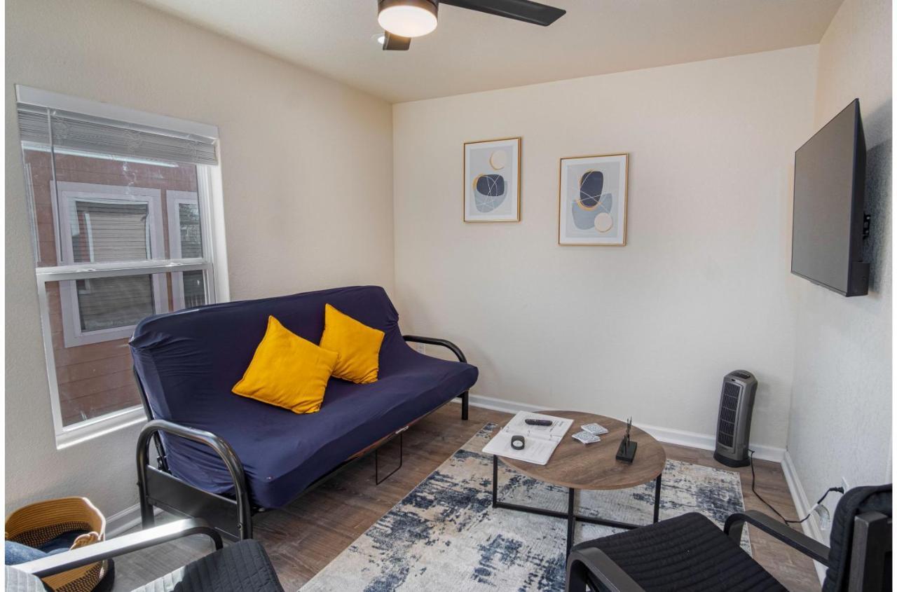 Adorable 2Br Guesthouse Close To Riverwalk And Dt 圣安东尼奥 客房 照片